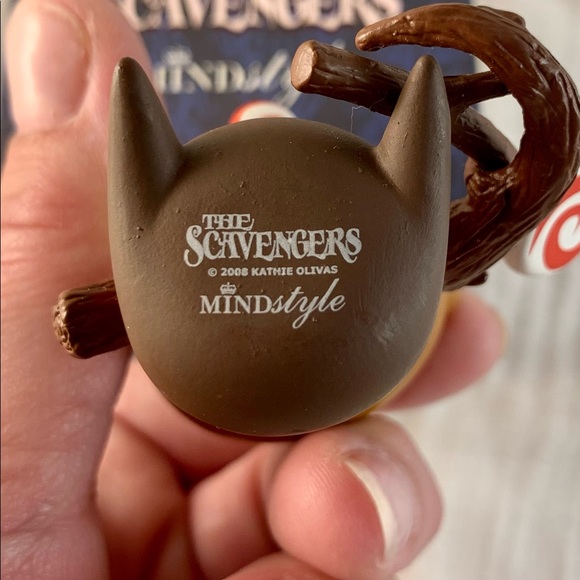 “Beaumont” Kathie Olivas The Scavengers Collection - Picture 11 of 12